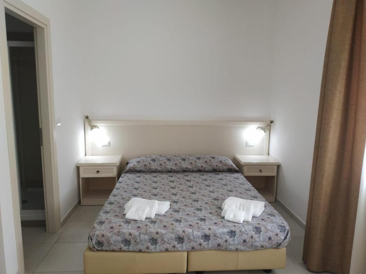 Hotel Afrodite à Scalea Extérieur photo