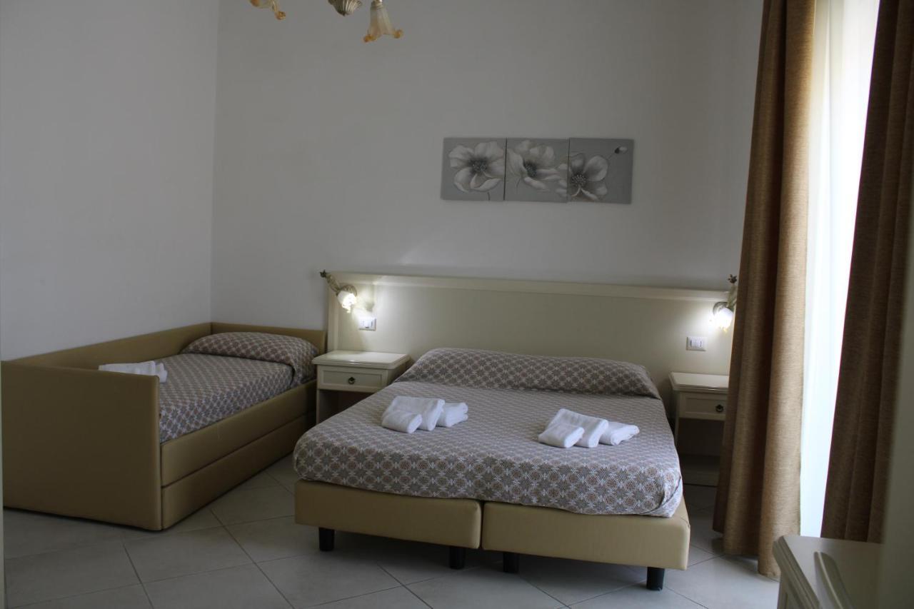 Hotel Afrodite à Scalea Extérieur photo