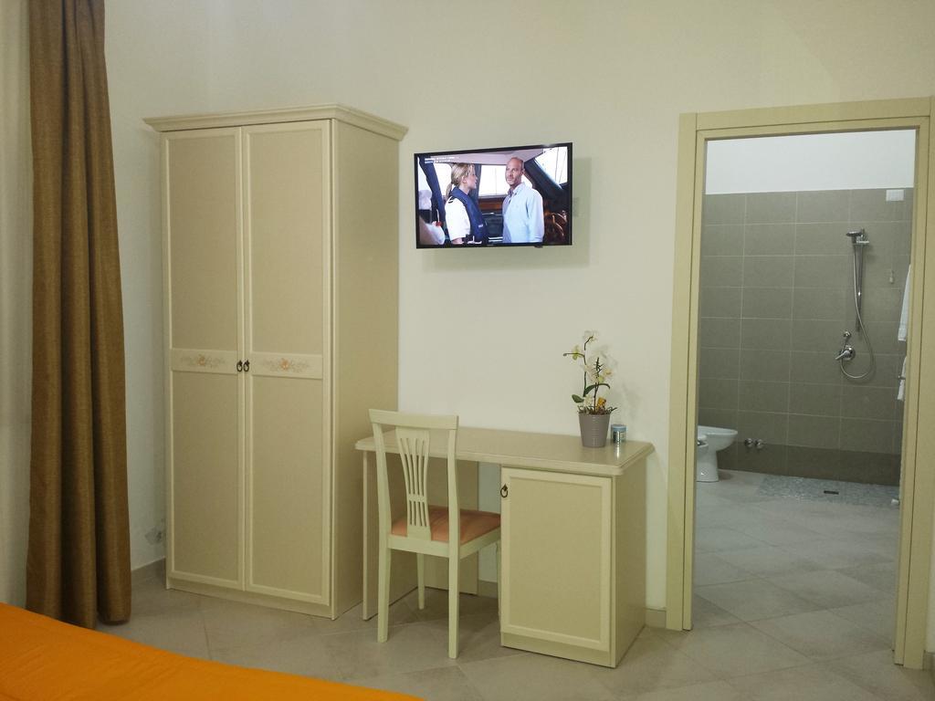 Hotel Afrodite à Scalea Extérieur photo